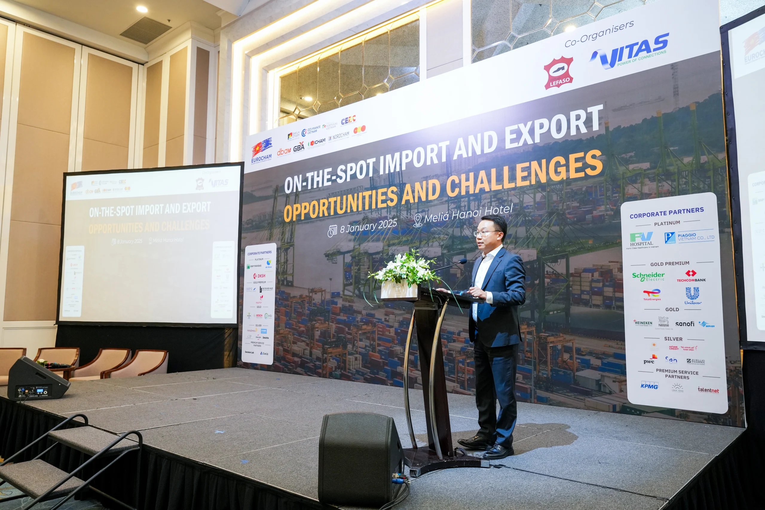 UNI ĐẠI DIỆN KOCHAM THAM DỰ BUỔI TỌA ĐÀM XUẤT NHẬP KHẨU TẠI CHỖ: CƠ HỘI VÀ THÁCH THỨC